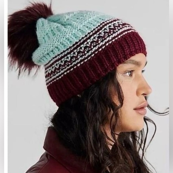 NWT Free People Slope Stripe Pom Beanie OS - Picture 1 of 8